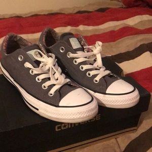 Grey converse